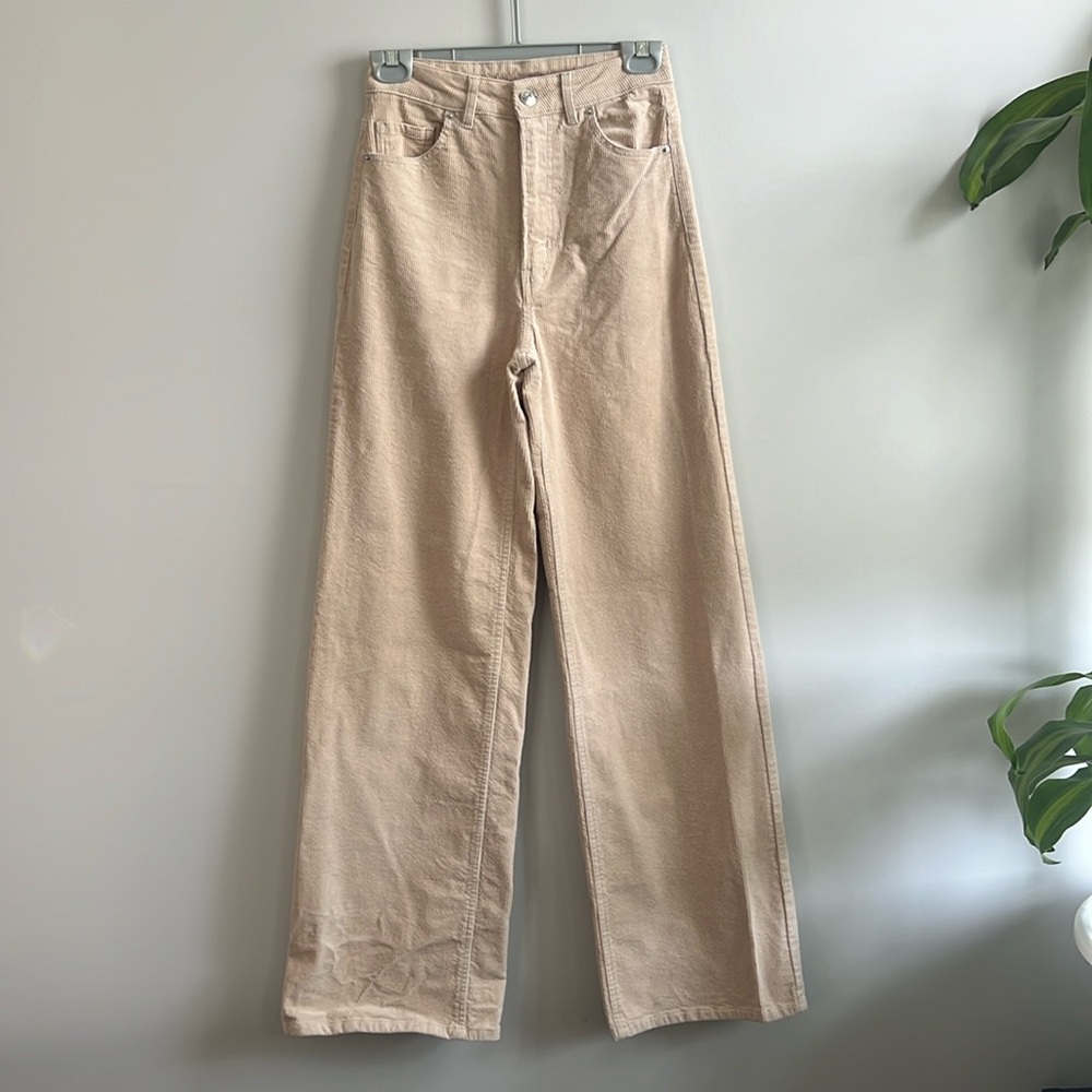 H&M Divided corduroy wide leg high waisted pants cream khaki tan